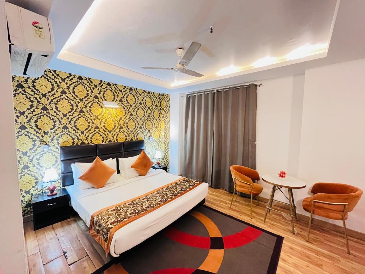 Hotel At Residency Kaushambi Couple Friendly Ghaziabad Extérieur photo